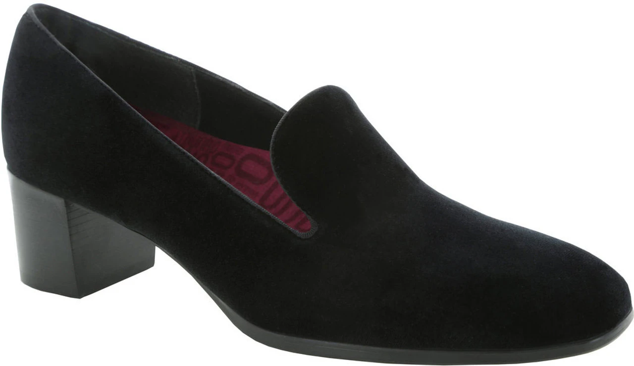 Munro Allee 4 Munro Allee - Image 2