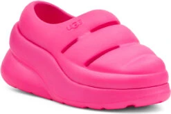 UGG Toddlers Sport Yeah Clog 7 UGG Toddlers Sport Yeah Clog -Aetrex Store ugg childrens toddlers sport yeah clog taffy pink 1133771t typn 10329.1661535351