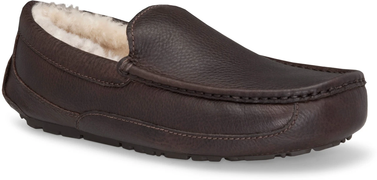 UGG Men's Ascot Leather 6 UGG Men's Ascot Leather - Image 4